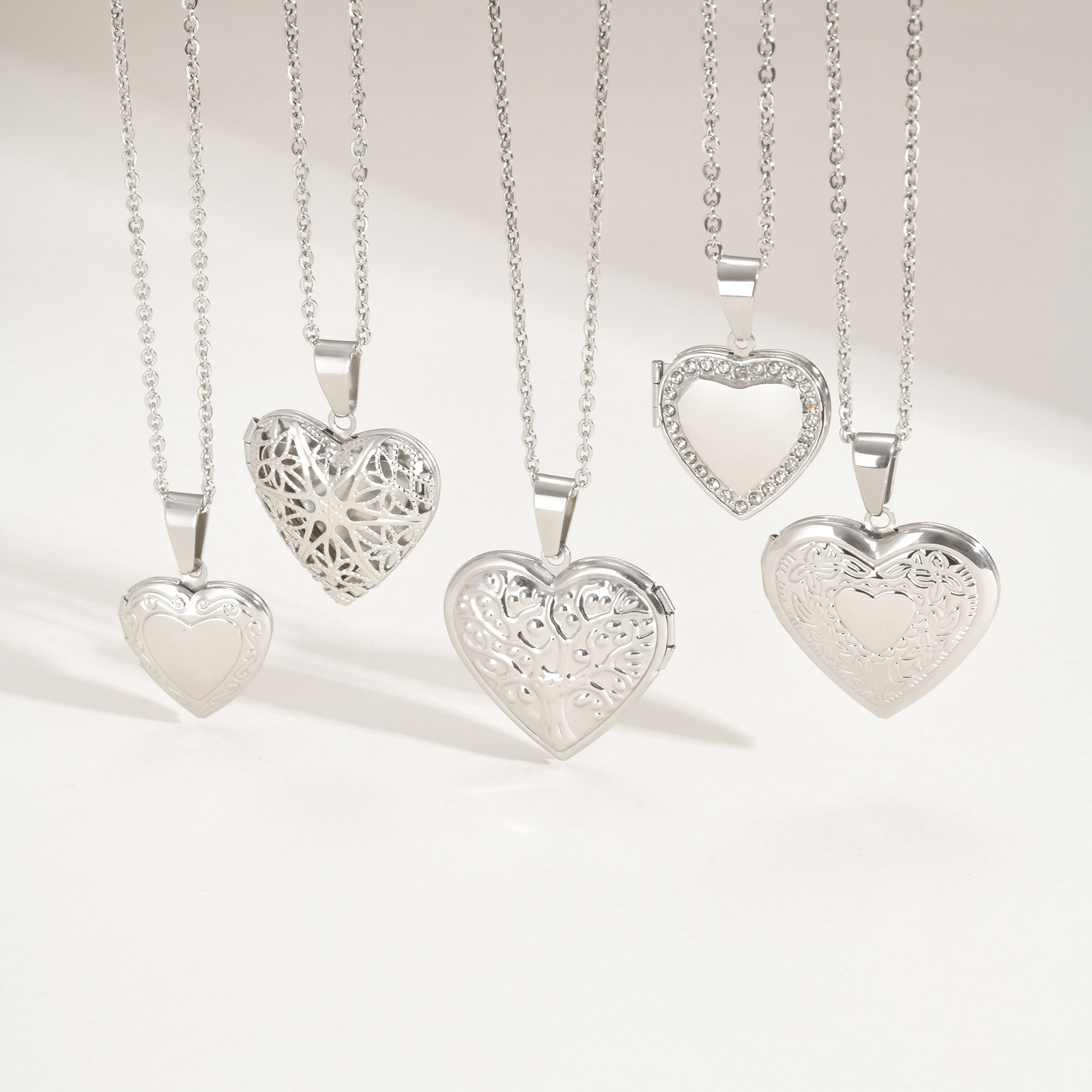 Vnox Never Fade Silver Color S - огляд і ціна Heart Locket Necklace Photo